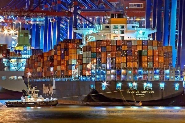 transporte de mercancias en la supply chain o cadena de suministro